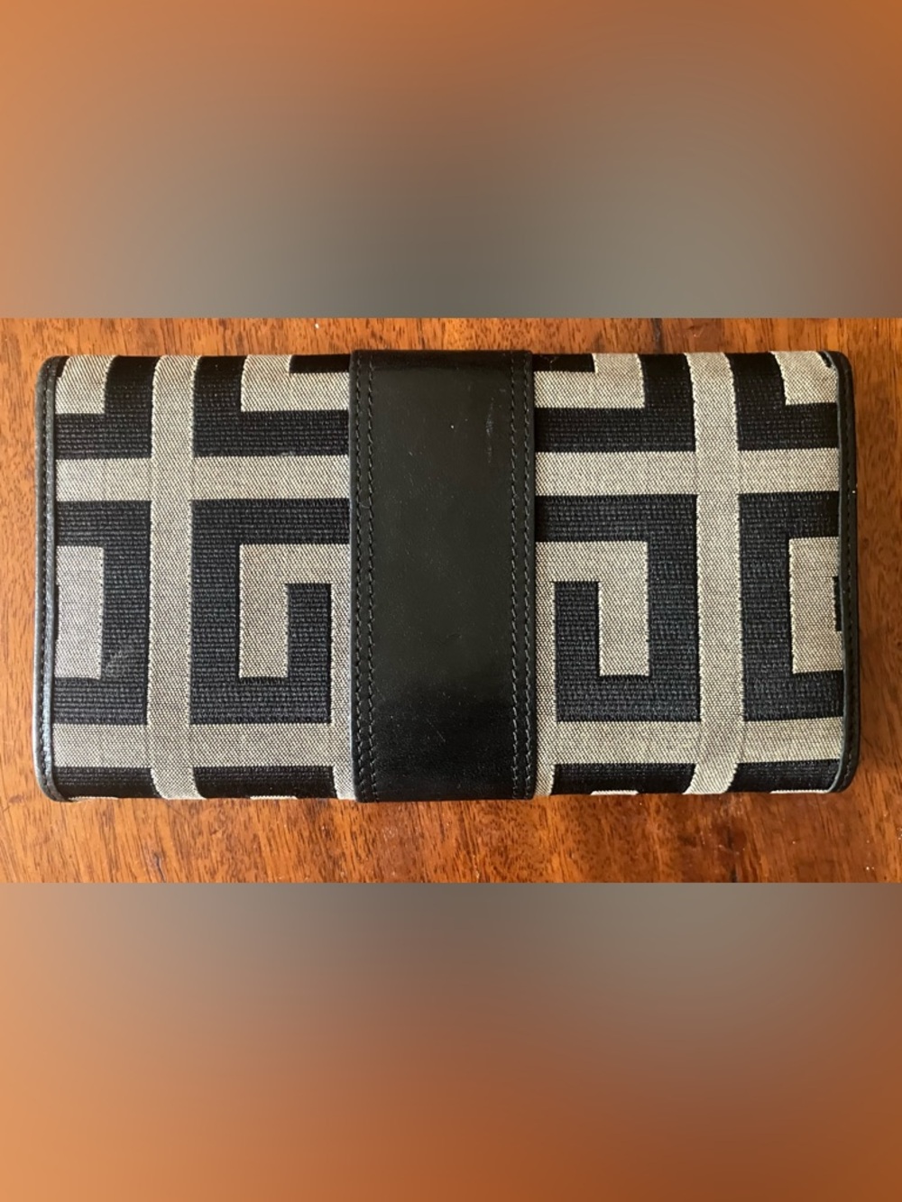 Authentic Givenchy Logo Wallet - Picture 3 of 9